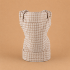 porte-bébé ergonomique et physiologique, coloris beige, motif pied de poule, vue de face, coton doux
